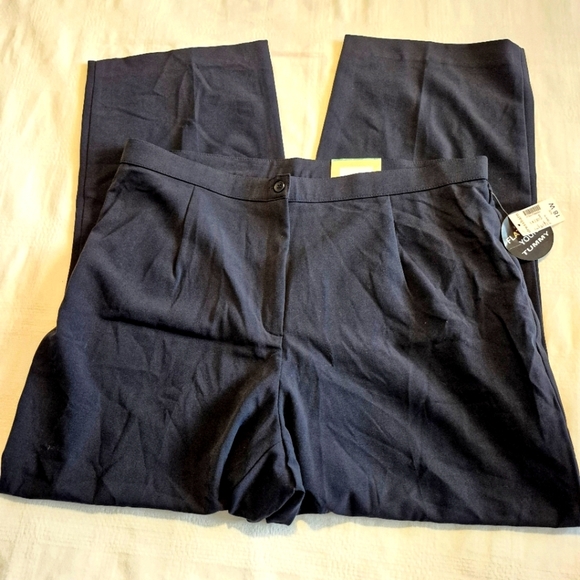 Dressbarn women's size 18W navy blue dress pants, have stretch, NWT - Picture 4 of 10